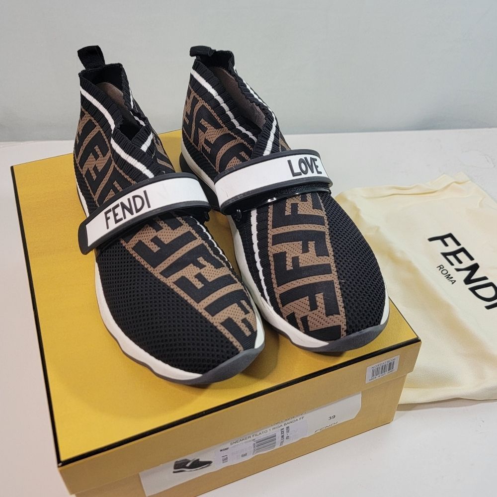 Authentic FENDI sneakers filato rega banda FF in size 39